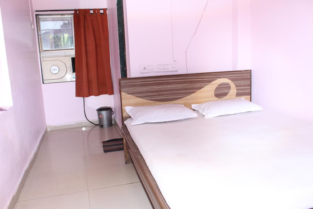 Hotel Shiva Panvel Exterior photo