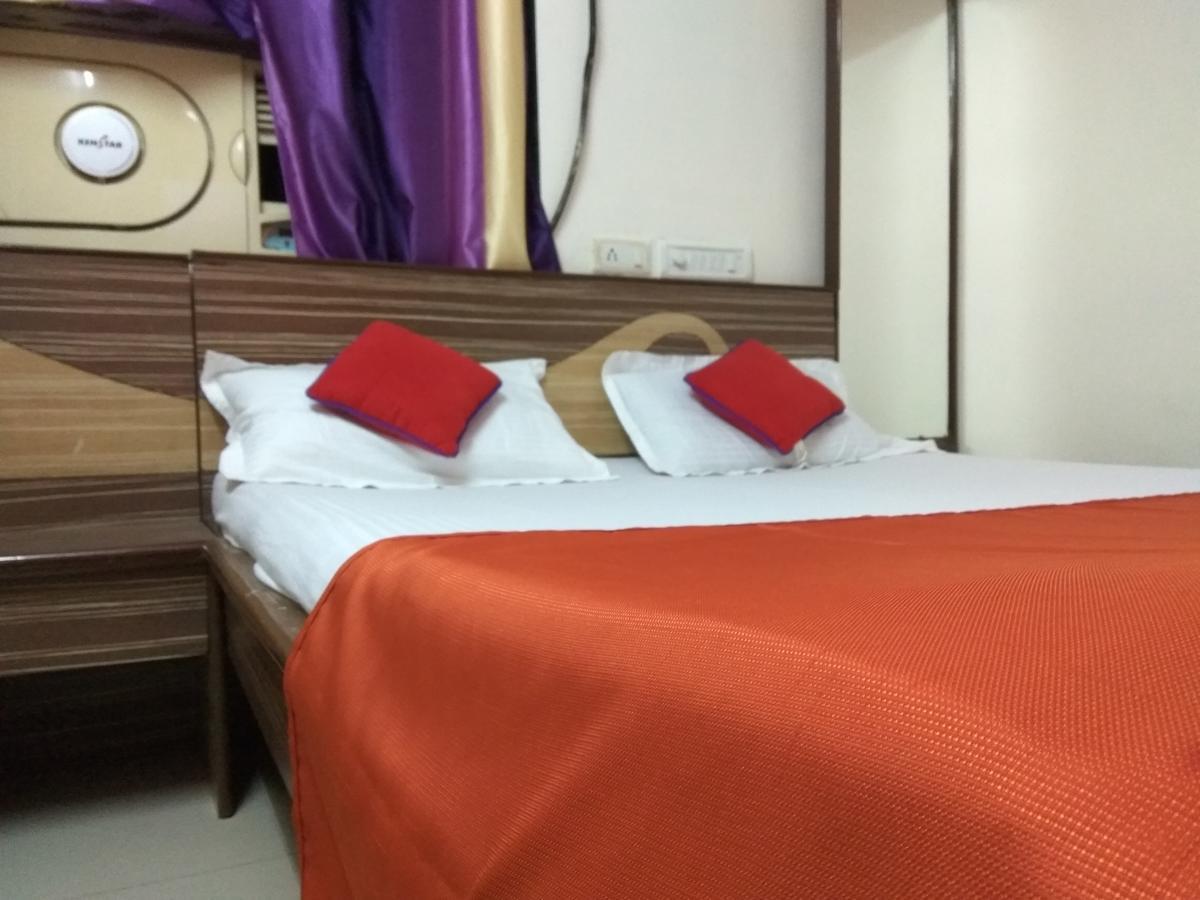 Hotel Shiva Panvel Exterior photo